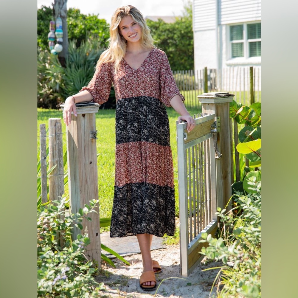 Natural Life Brady Midi Dress Floral Two Toned